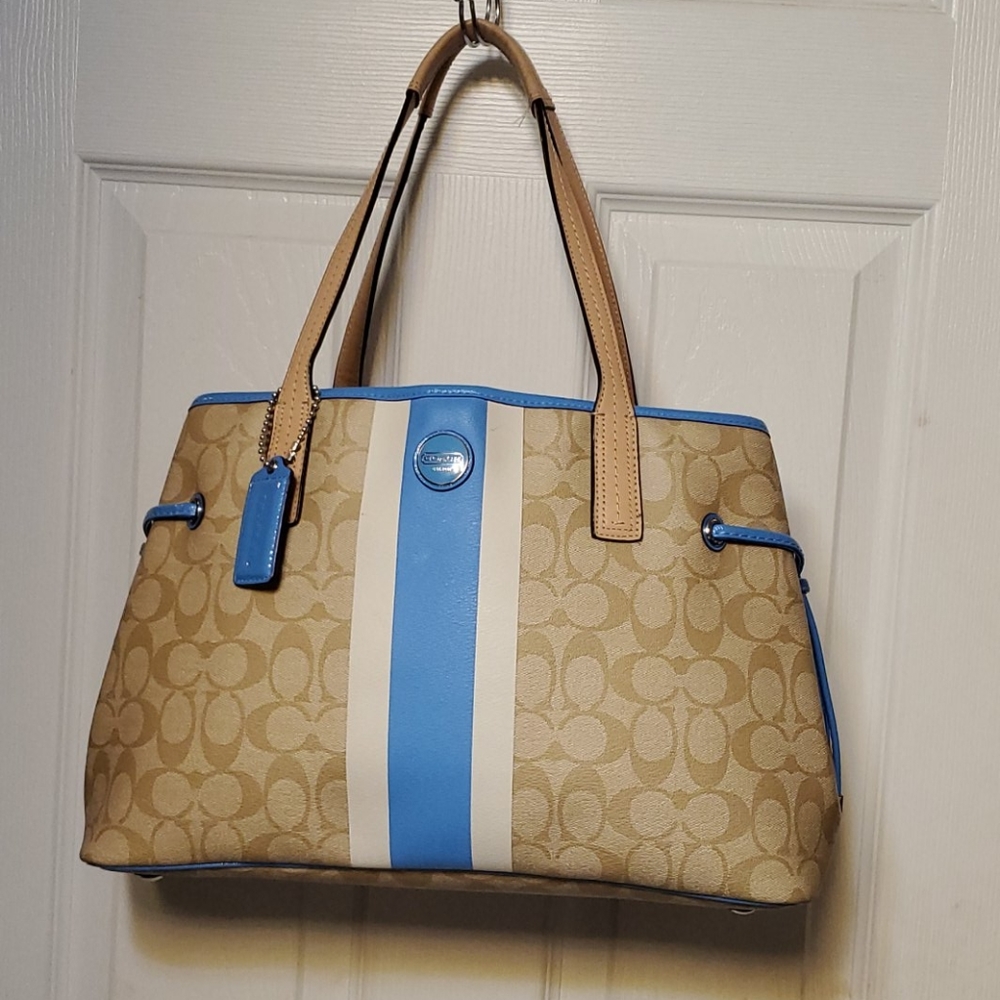 Coach Handbag ๐ - Picture 1 of 15